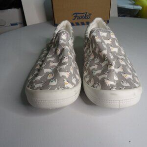 Isaac Mizrahi Womens 10M Rossi Gray Cat Print slip-on sneakers shoes